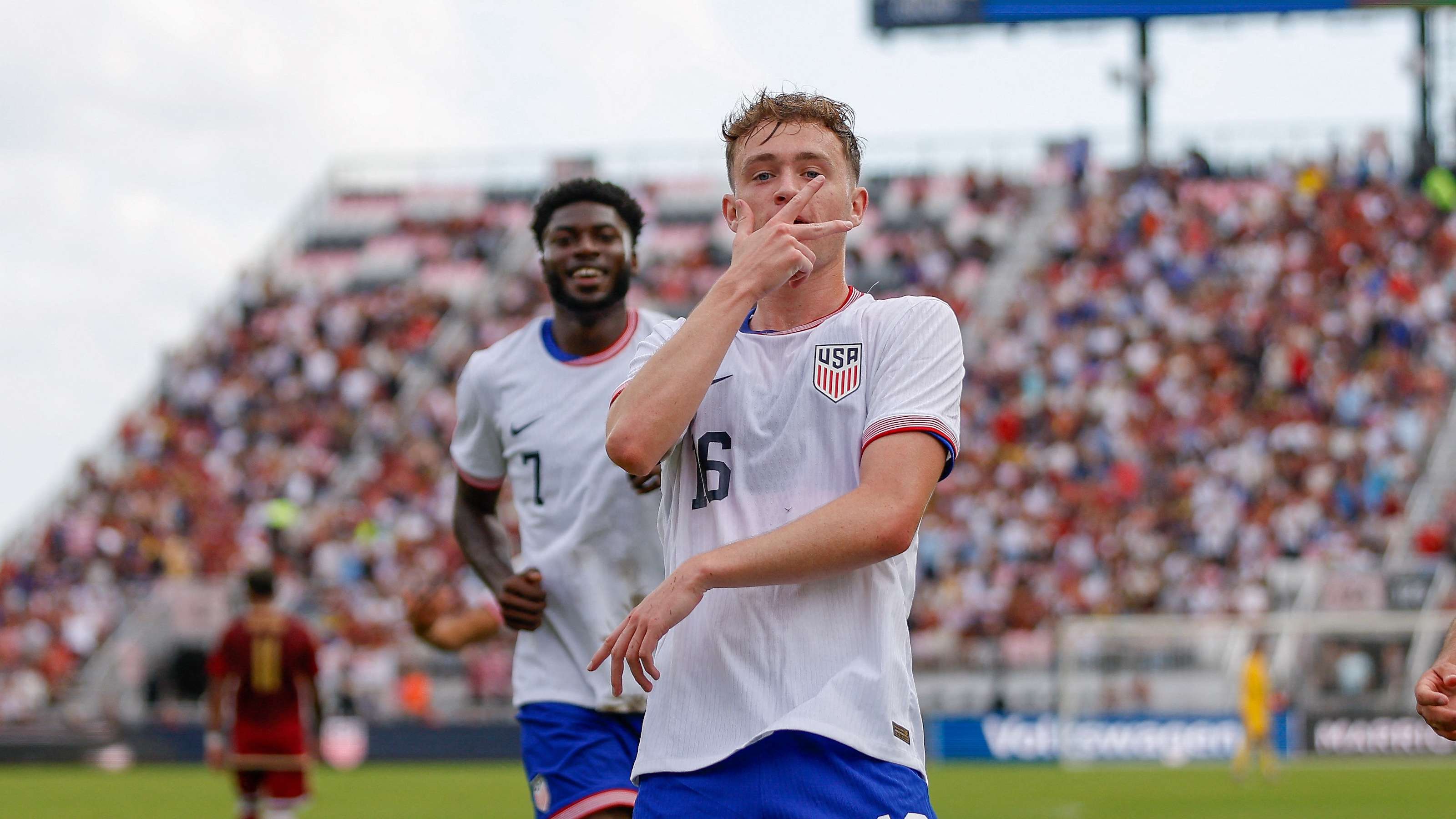 的多维度影 的多维度影