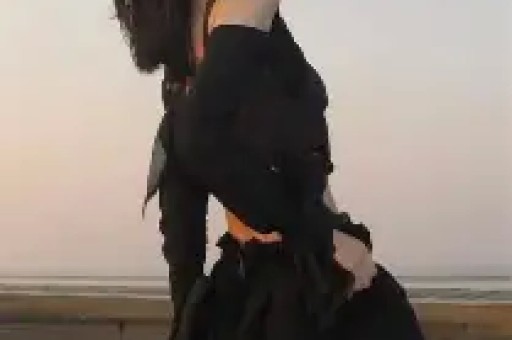 知名演员无戏可拍与妻子直播吵架闹离婚妻子晒证很快就不是了