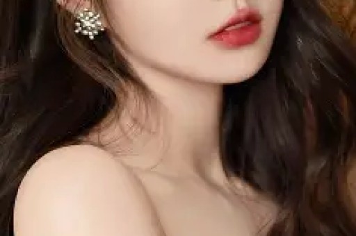 网红司晓迪直播骂白鹿“素颜普通、媚男看不起人”！评论区翻车连闺蜜都拆台蹭热度翻车最快的一次