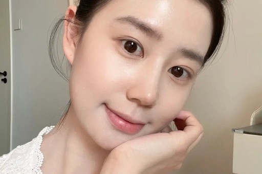 黄一鸣直播带娃被扒欠款55万、限高!王思聪不回应真不是没理由